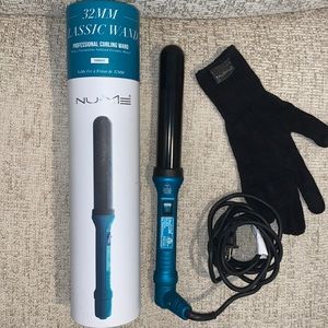 NWOT Nume 32mm Curling Wand